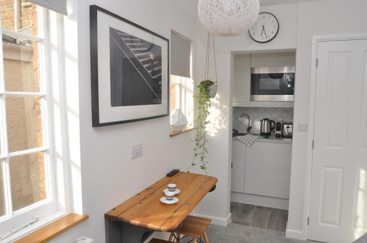 Bridge Street Apartments. Boutique Style Luxury, In The Heart Of Taunton. エクステリア 写真